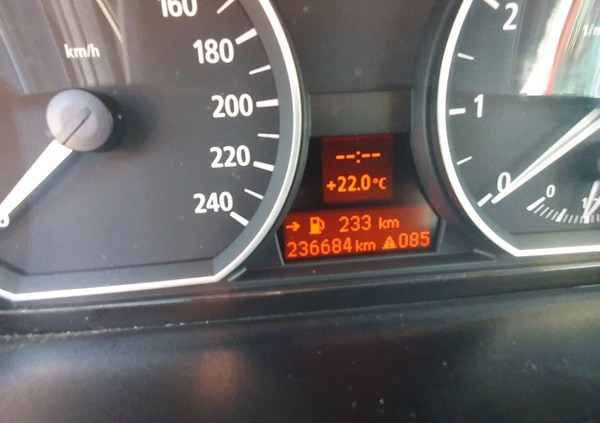 BMW Seria 1 cena 14900 przebieg: 236684, rok produkcji 2005 z Garwolin małe 37